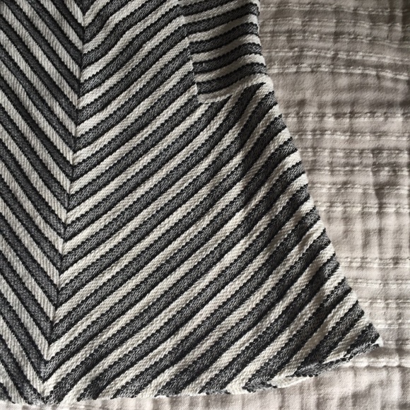 Loft skirt size XXSP - Picture 3 of 4